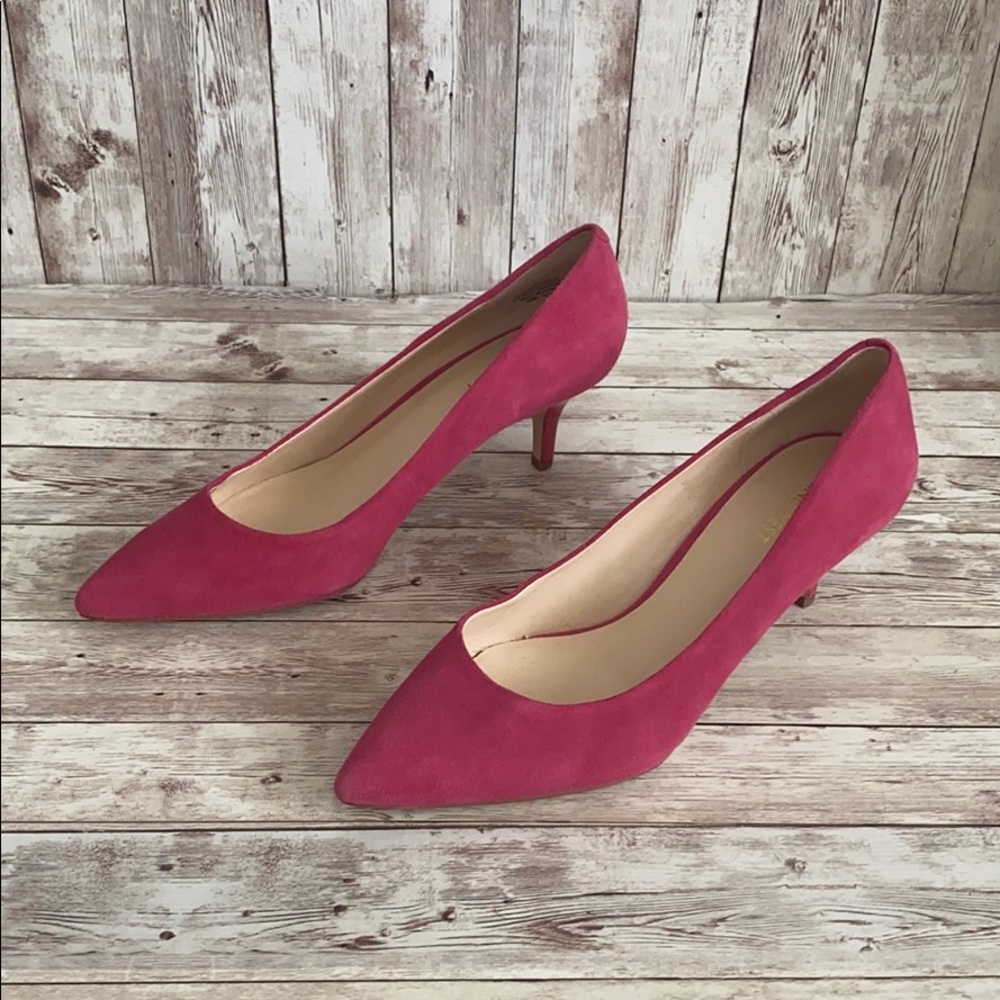 Nine West bubblegum pink point toe kitten heels